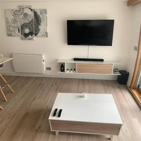 아파트 Moderno 말피카